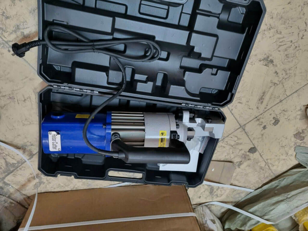 Máy cắt sắt RC25 cắt được phi bao nhiêu